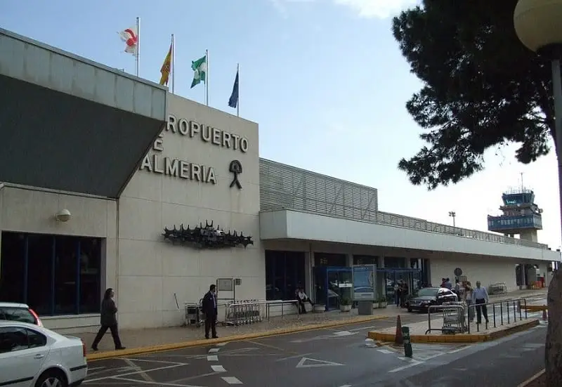 Averigua cómo viajar a Marruecos desde Almería para descubrir su magia 2 Aeropuerto de Almería