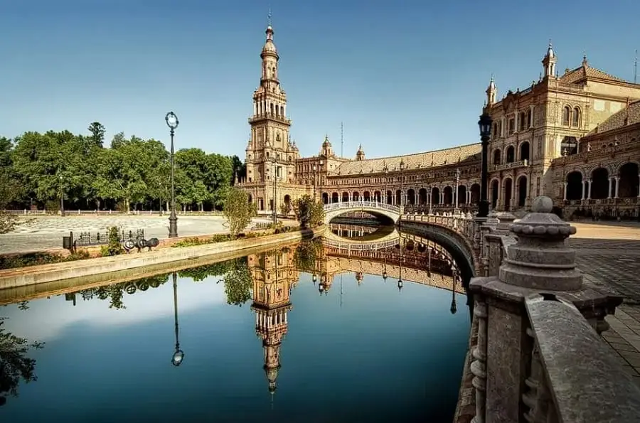 Viajar a Marruecos desde Sevilla: Inicia un nuevo capítulo 1 Viajar a Marruecos desde Sevilla: La Ciudad