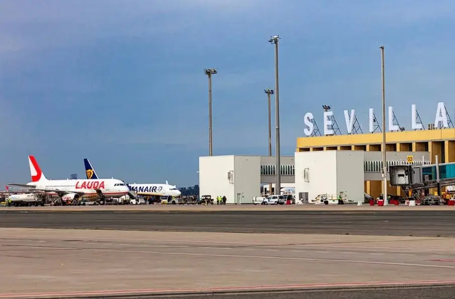 Viajar a Marruecos desde Sevilla: Inicia un nuevo capítulo 2 Aeropuerto de Sevilla