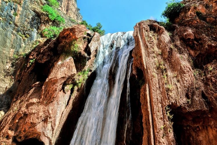 Caída de agua